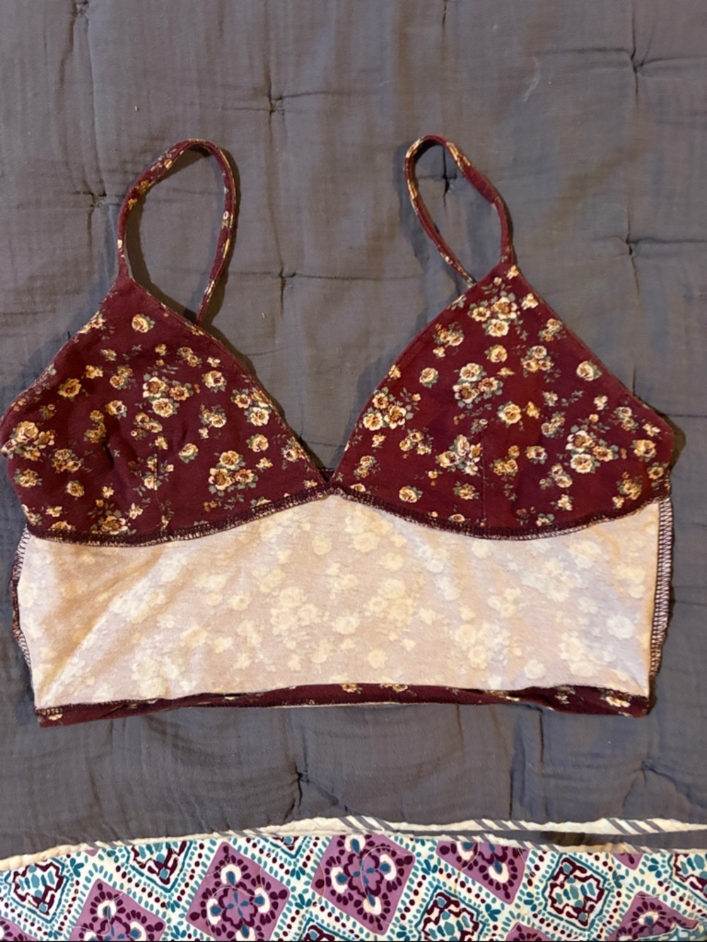 Floral Burgundy Cropped Cami Top - Picture 3 of 4